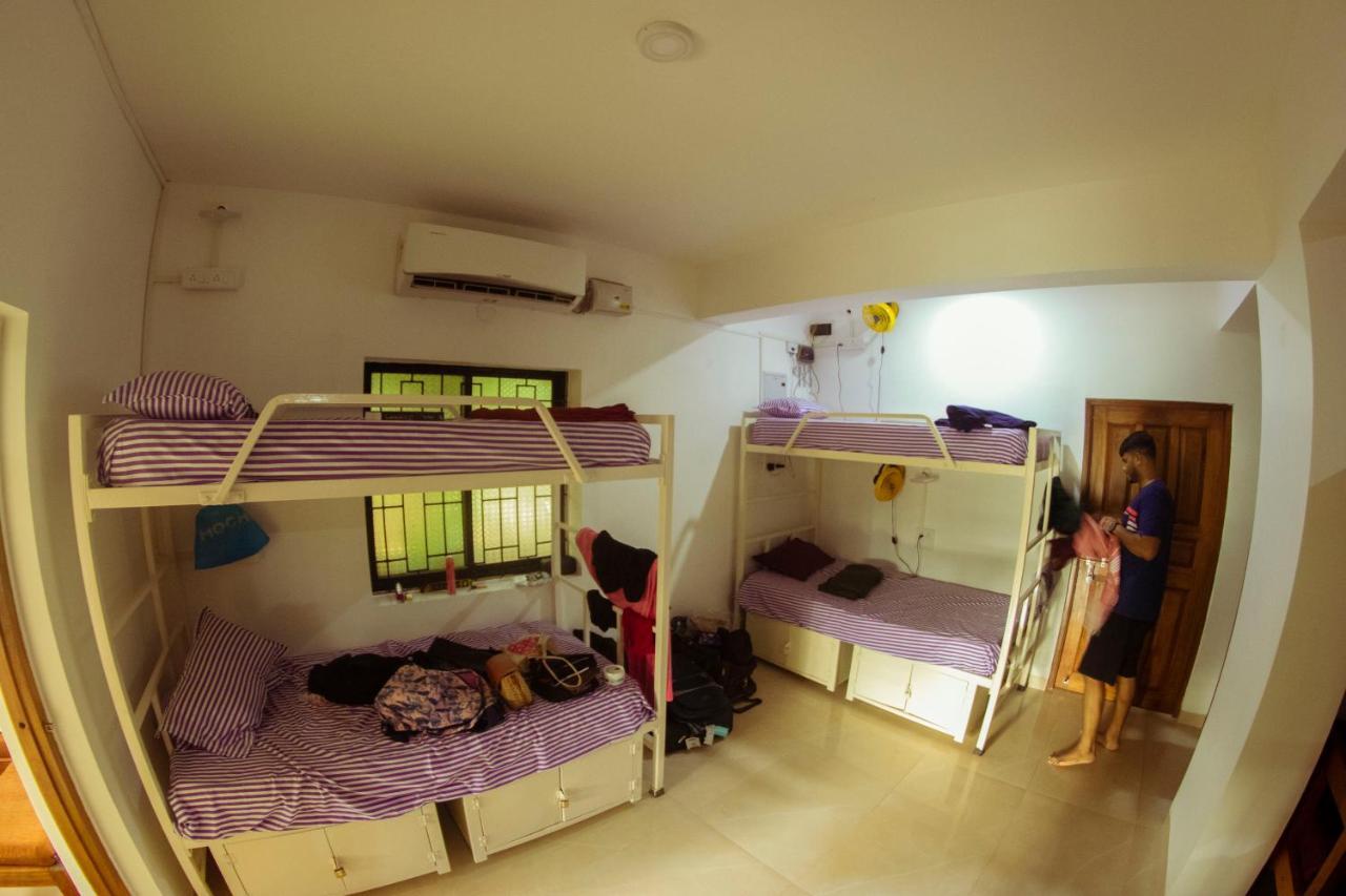 Bonds Hostel Candolim Luaran gambar